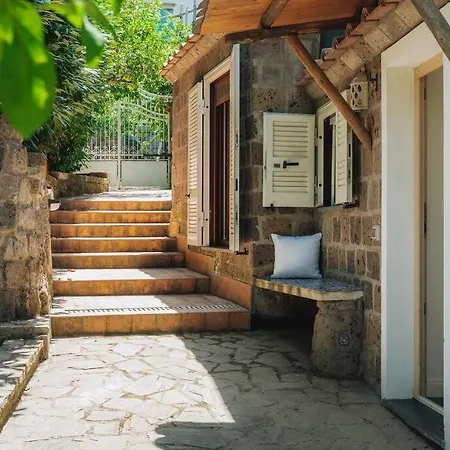 Lory וילה סורנטו